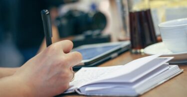 How to apply for content writer at Apple?
