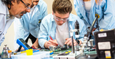 STEM Jobs in the USA with H-1B Visa Sponsorship