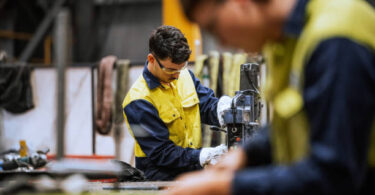 $25,000 Factory Jobs in Canada with Visa Sponsorship for Foreigners (2025 Guide)