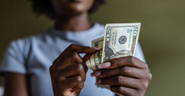 How to Apply for High-Paying Jobs in New Zealand